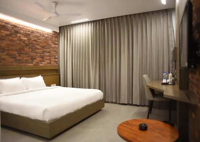 Rathna Residency - Near Us Consulate